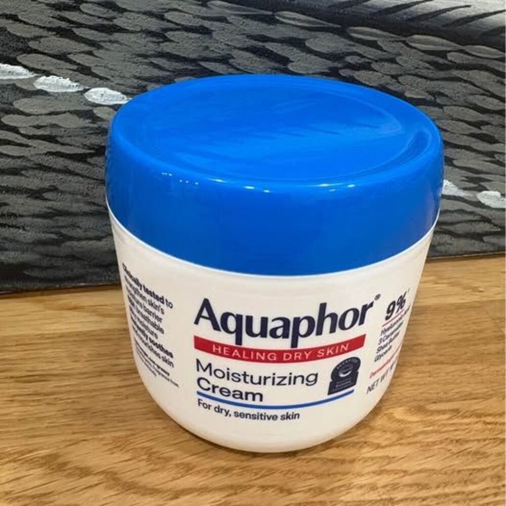 Aquaphor Moisturizing Cream for Dry, Sensitive Skin 16 oz